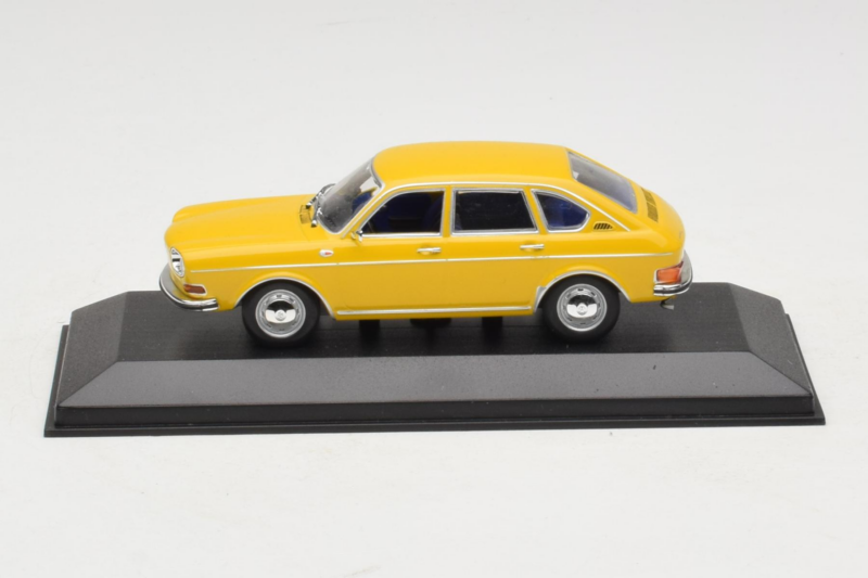 Volkswagen 411 Geltonas Minichamps 1:43 VW005 Metalas