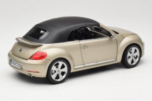 Volkswagen Beetle A5 Kabrioletas Pilkas Kyosho 1:18 5C3099302P7W Metalas - nuotrauka 3 iš 8
