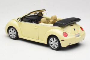 Volkswagen Beetle Kabrioletas Geltonas Gate 1:18 VW24108 Metalas - nuotrauka 7 iš 8