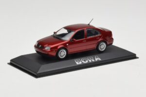 Volkswagen Bora Mk4 Red Metallic Minichamps 1:43 VW003 Metalas - nuotrauka 2 iš 4