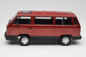 Volkswagen Bus T3 Multivan Magnum Mars Red Metallic KK-Scale 1:18 KKDC180991 Metalas - nuotrauka 3 iš 6