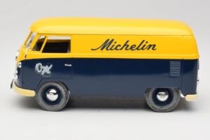 Volkswagen T1 Combi Michelin Juodas & Geltonas Solido 1:18 9406 Metalas - nuotrauka 4 iš 8