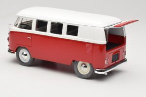 Volkswagen Combi T1 Raudonas & Baltas Solido 1:18 8031 Metalas - nuotrauka 5 iš 8