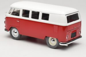 Volkswagen Combi T1 Raudonas & Baltas Solido 1:18 8031 Metalas - nuotrauka 7 iš 8