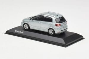 Volkswagen Cross Golf Mk5 Sidabrinis Minichamps 1:43 400054370 Metalas - nuotrauka 3 iš 4