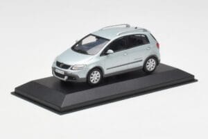 Volkswagen Cross Golf Mk5 Sidabrinis Minichamps 1:43 GOLF003 Metalas - nuotrauka 2 iš 4