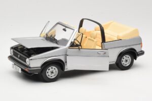 Volkswagen Golf Mk1 Kabrioletas Sidabrinis Sun Star 1:18 VW004 Metalas - nuotrauka 2 iš 8