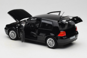 Volkswagen Golf GTI Mk4 Juodas Norev 1:18 188574 Metalas - nuotrauka 5 iš 8
