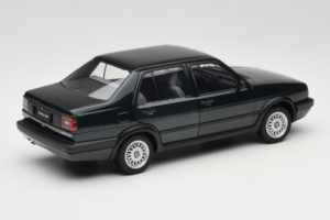 Volkswagen Jetta Mk3 CL Juodas Icartime 1:18 JETTA001 Metalas - nuotrauka 3 iš 8