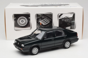 Volkswagen Jetta Mk3 CL Juodas Icartime 1:18 JETTA001 Metalas - nuotrauka 8 iš 8