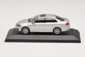 Volkswagen Jetta Mk6 Sidabras Minichamps 1:43 JETTA002 Metalas