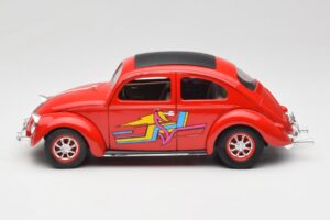 Volkswagen Vabalas Raudonas Solido 1:18 8306 Metalas - nuotrauka 4 iš 8