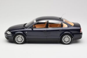 Volkswagen Passat W8 B5.5 Indigo Blue DNA 1:18 DNA000029 Metalas - nuotrauka 3 iš 6