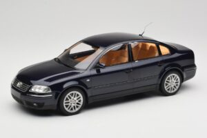 Volkswagen Passat W8 B5.5 Indigo Blue DNA 1:18 DNA000029 Metalas