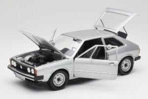 Volkswagen Scirocco GT Mk1 Silver Metallic Revell 1:18 08833 Metalas - nuotrauka 2 iš 8