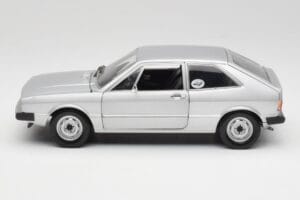 Volkswagen Scirocco GT Mk1 Silver Metallic Revell 1:18 08833 Metalas - nuotrauka 4 iš 8