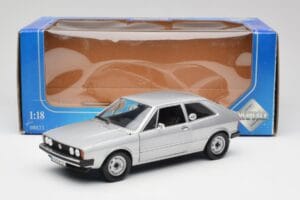 Volkswagen Scirocco GT Mk1 Silver Metallic Revell 1:18 08833 Metalas - nuotrauka 8 iš 8