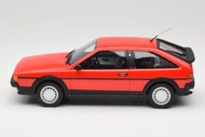 Volkswagen Scirocco Mk2 GTX Raudonas Otto 1:18 OT065 Derva - nuotrauka 3 iš 6