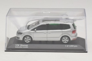 Volkswagen Sharan Sidabrinis Minichamps 1:43 400058101 Metalas - nuotrauka 4 iš 5