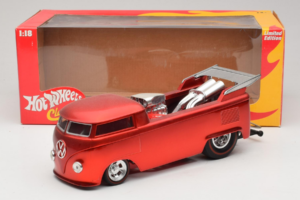 Volkswagen T1 Truck Raudonas Hot Wheels 1:18 J2895 Metalas - nuotrauka 8 iš 8