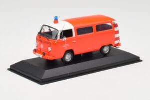 Volkswagen T2 Bus Ugniagesiai Frankfurt Raudoni Bamperiai Minichamps 1:43 400053091-V1 Metalas - nuotrauka 2 iš 4
