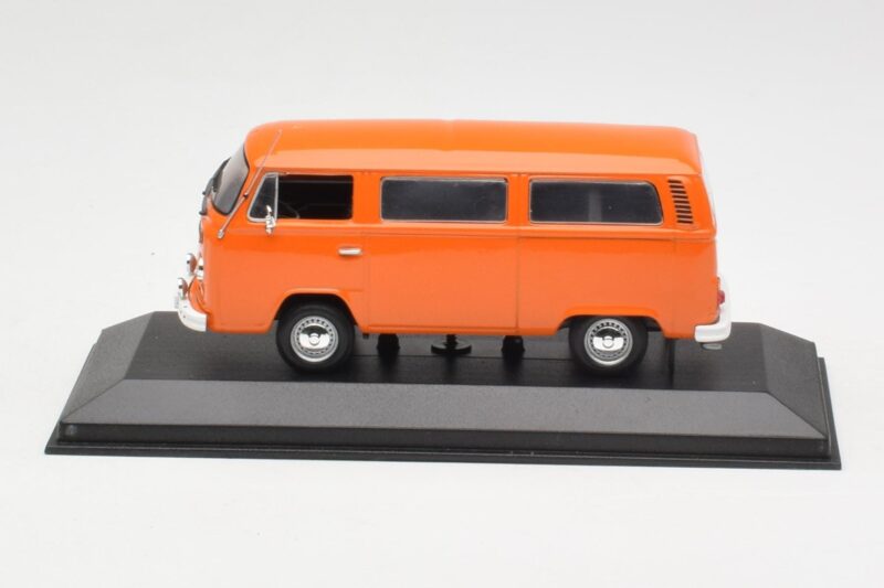 Volkswagen T2 Bus Oranžinis Minichamps 1:43 400053000 Metalas