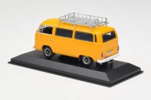 Volkswagen T2 Bus Geltonas Minichamps 1:43 400053002 Metalas - nuotrauka 3 iš 4