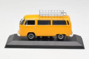 Volkswagen T2 Bus Geltonas Minichamps 1:43 400053002 Metalas
