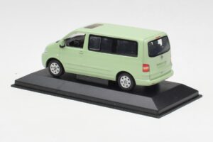 Volkswagen T5 Multivan California Žalias Citrininis Dealer Minichamps 1:43 400052201-D1 Metalas - nuotrauka 3 iš 4