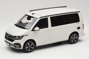 Volkswagen T6.1 California Ocean Candy White Otto 1:18 OT488 Derva