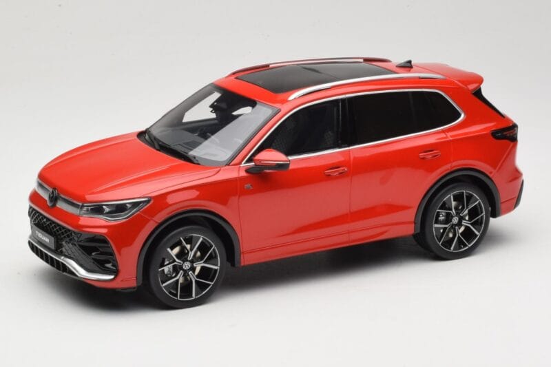 Volkswagen Tiguan eTSI R-Line Persimmon Red Metallic Otto 1:18 OT489 Derva