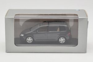 Volkswagen Touran 1T Tamsiai Žalias Minichamps 1:43 400052101 Metalas - nuotrauka 4 iš 4
