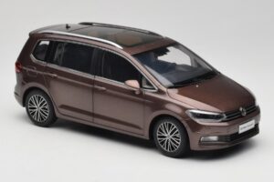 Volkswagen Touran 5T Ruda Paudi Model 1:18 ZVE000003BRA Metalas - nuotrauka 6 iš 8