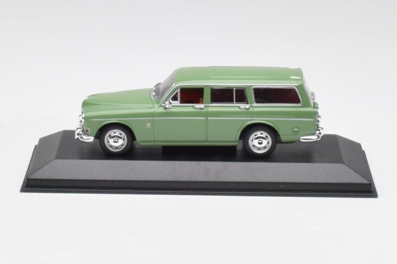 Volvo 121 Amazon Universalas Žalias Minichamps 1:43 430171012 Metalas