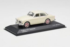 Volvo 121 Amazon Baltas Minichamps 1:43 430171040 Metalas - nuotrauka 2 iš 4