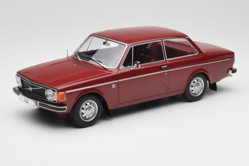 Volvo 142 Tamsiai Raudonas MCG 1:18 MCG18443 Metalas