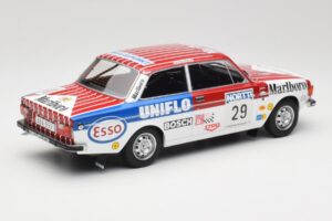 Volvo 142 #29 M. Alen / I. Kivimaki Rally 1000 Lakes 1973 MCG 1:18 MCG18528R Metalas - nuotrauka 2 iš 6