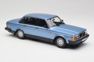 Volvo 240 GL Mėlynas Metalinis Minichamps 1:18 155171404 Metalas - nuotrauka 4 iš 6