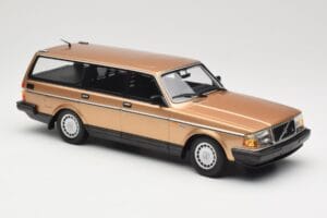Volvo 240 GL Universalas Gold Metallic Minichamps 1:18 155171415 Metalas - nuotrauka 4 iš 6