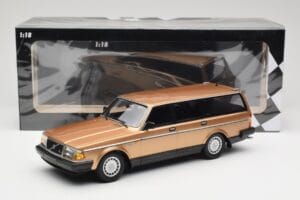 Volvo 240 GL Universalas Gold Metallic Minichamps 1:18 155171415 Metalas - nuotrauka 6 iš 6