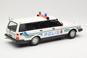 Volvo 240 GL Universalas Polis Sweden Minichamps 1:18 155171480 Metalas - nuotrauka 2 iš 6