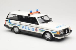 Volvo 240 GL Universalas Polis Sweden Minichamps 1:18 155171480 Metalas - nuotrauka 4 iš 6