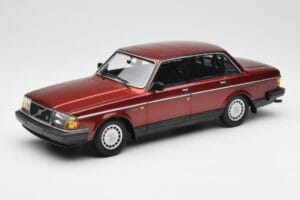 Volvo 240 GL Dark Red Metallic Minichamps 1:18 155171406 Metalas