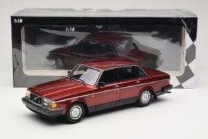 Volvo 240 GL Dark Red Metallic Minichamps 1:18 155171406 Metalas - nuotrauka 6 iš 6