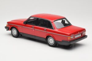 Volvo 240 GL Tamsiai Raudonas Minichamps 1:18 166171401 Metalas - nuotrauka 5 iš 6