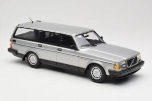 Volvo 240 GL Estate Sidabrinis Minichamps 1:18 155171416 Metalas - nuotrauka 4 iš 6