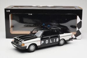 Volvo 240 GL Polis Sweden Juodas Minichamps 1:18 155171497 Metalas - nuotrauka 6 iš 6
