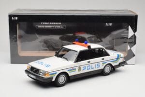 Volvo 240 GL Polis Sweden Minichamps 1:18 155171490 Metalas - nuotrauka 6 iš 6
