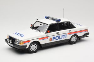 Volvo 240 GL Politi Norway Minichamps 1:18 155171491 Metalas