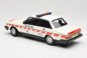 Volvo 240 GL Politie Netherlands Minichamps 1:18 155171498 Metalas - nuotrauka 5 iš 6